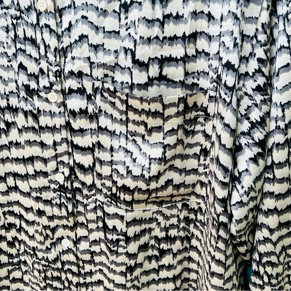 Forever 21 Oversized Abstract Shirt Long Sleeve Silky Black Gray Cream SZ LARGE - Picture 4 of 11